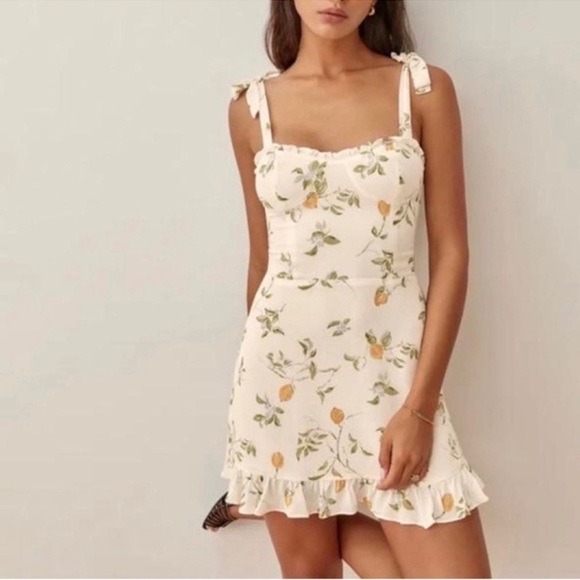 Reformation Dresses & Skirts - Reformation Christine Mini Dress in Citron Size: 8